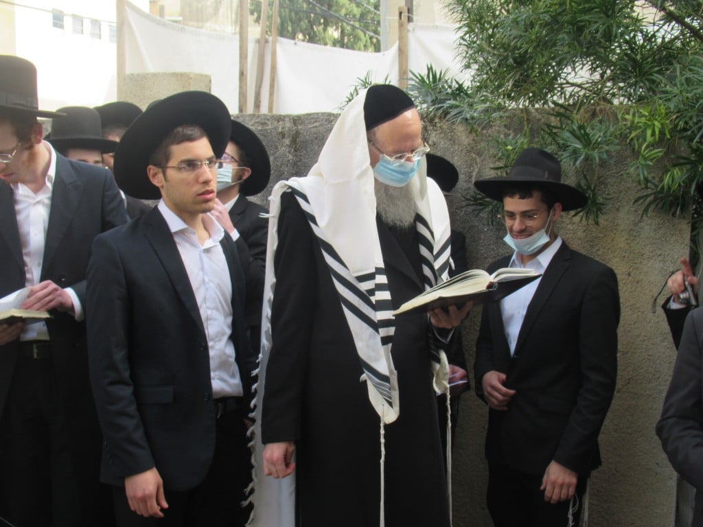 ראש ישיבת 'קרית מלך' ב'ברכת האילונות' • צפו: