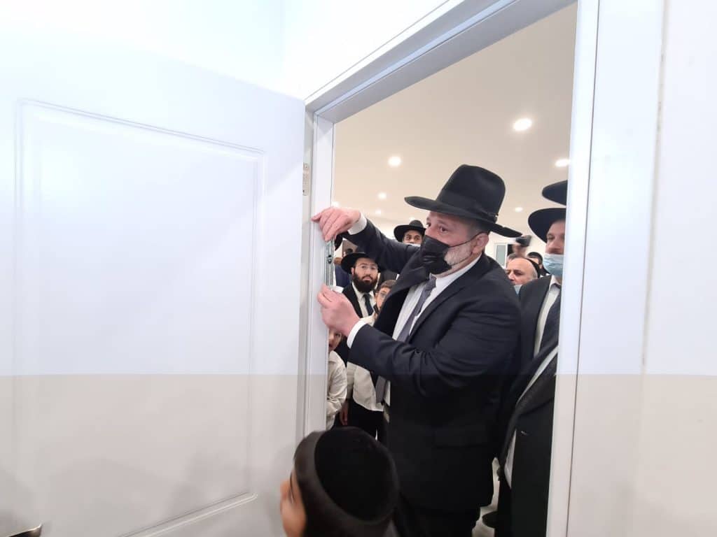 יו"ר ש"ס בהכנסת ס"ת וכנס במודיעין עילית