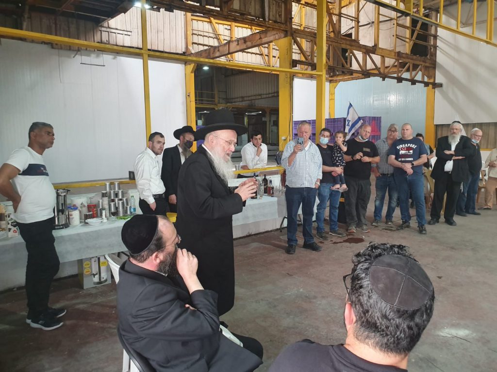 ביום הבחירות: הגר"י אפרתי חנך בית אריזה ענק בנערן