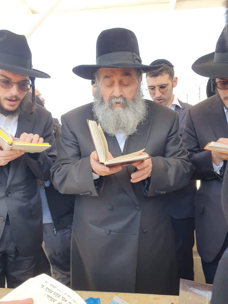 הילולת הבאבא מאיר: הבן האדמו"ר רבי יקותיאל עלה לקבר