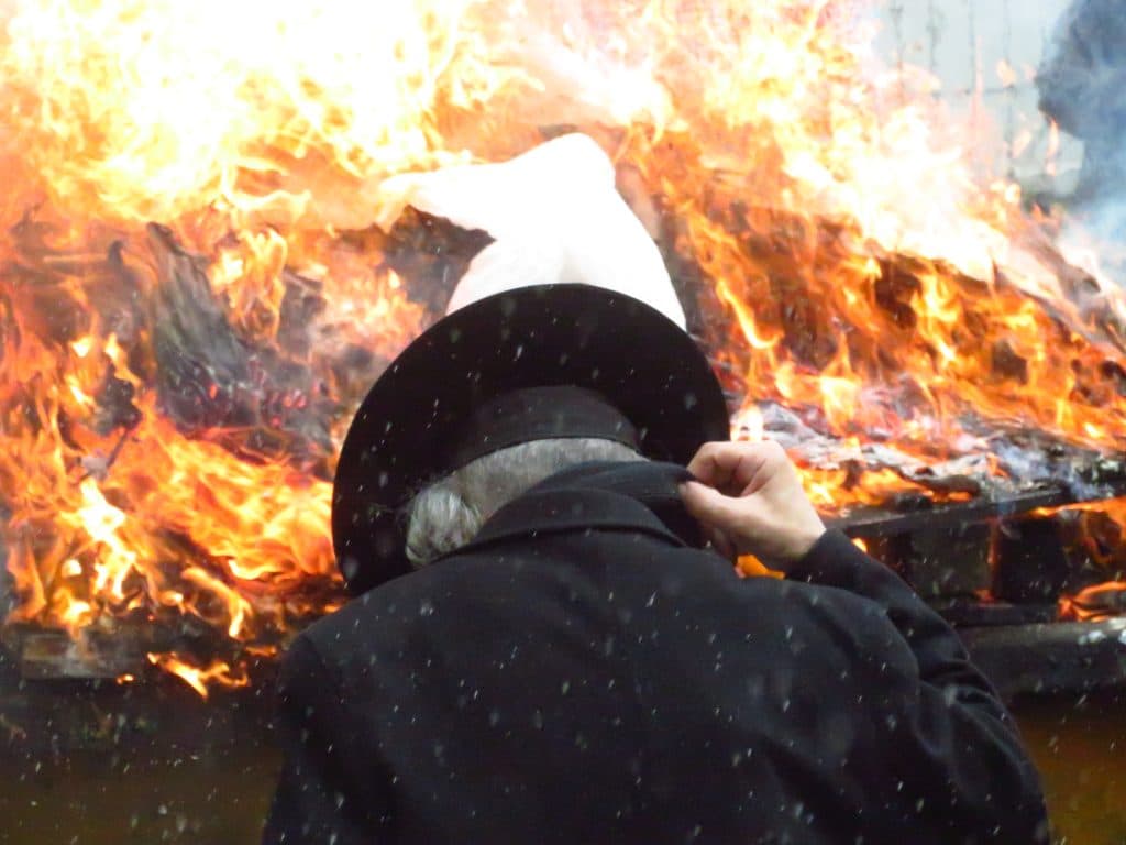 אווירת פסח ברחובות בני ברק • גלריה