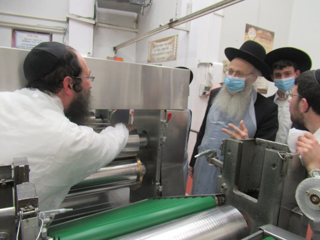 הגאון רבי יהודה אריה דינר באפית מצוות מכונה