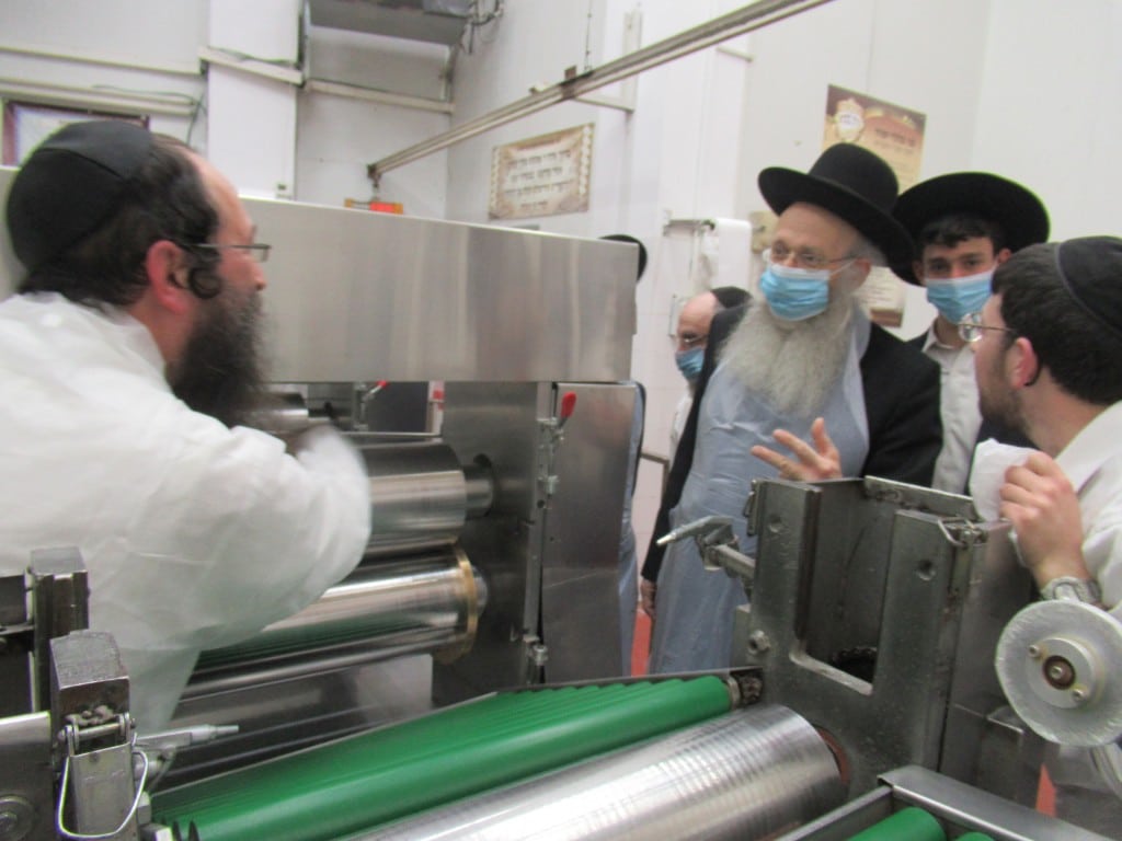 הגאון רבי יהודה אריה דינר באפית מצוות מכונה