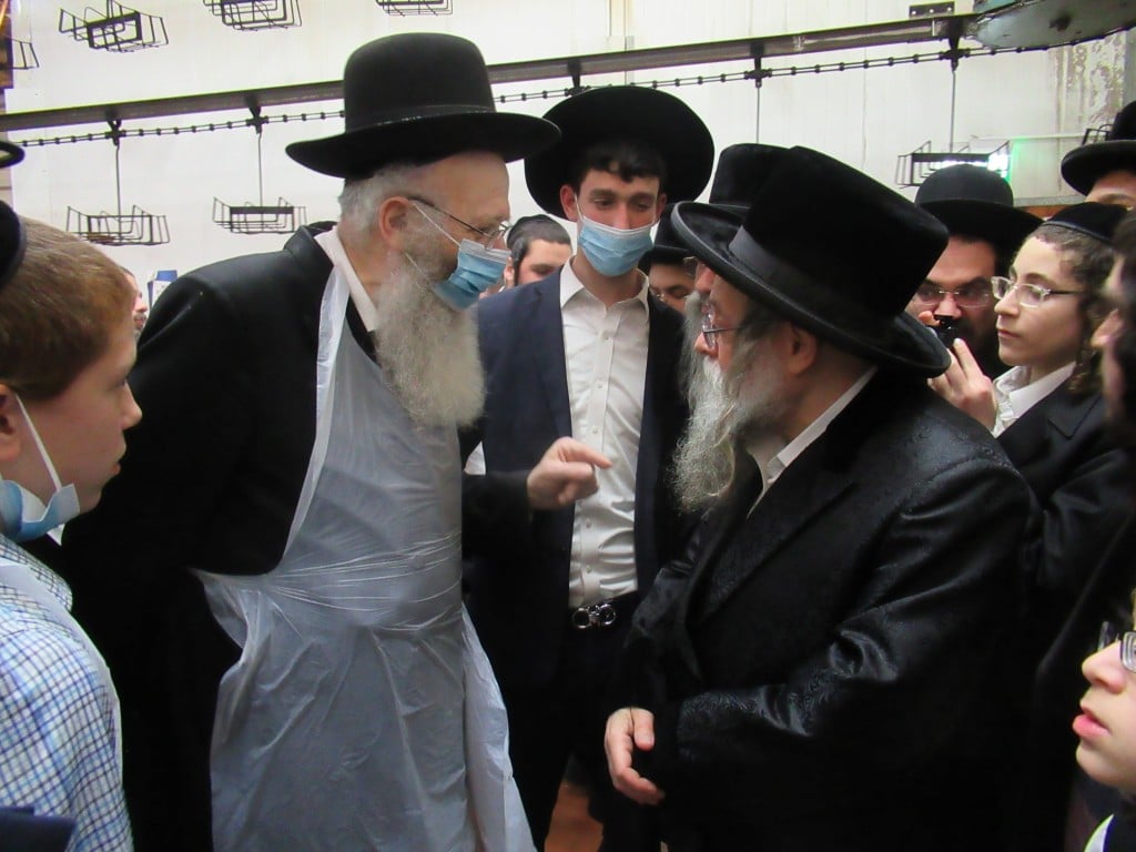 הגאון רבי יהודה אריה דינר באפית מצוות מכונה