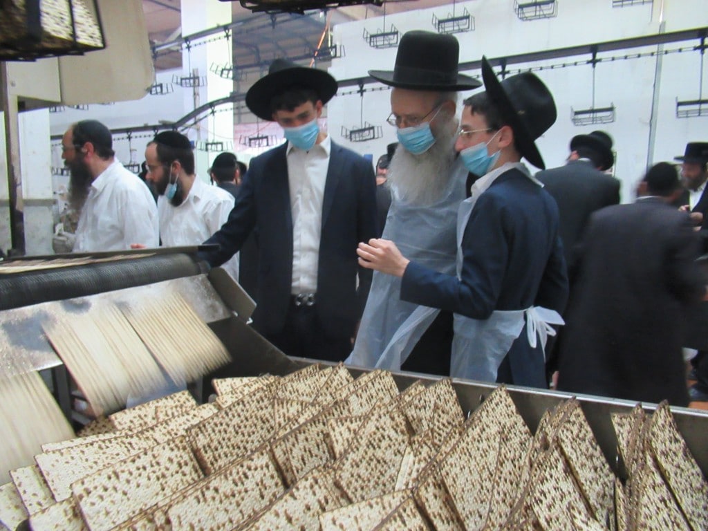 הגאון רבי יהודה אריה דינר באפית מצוות מכונה