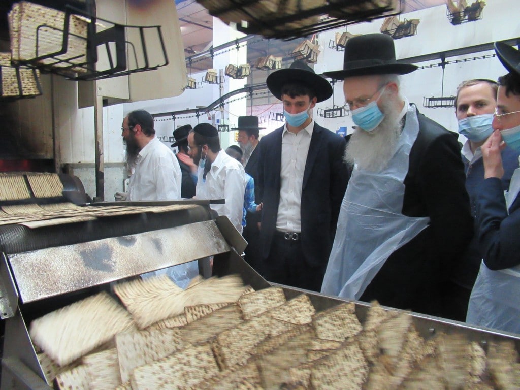 הגאון רבי יהודה אריה דינר באפית מצוות מכונה