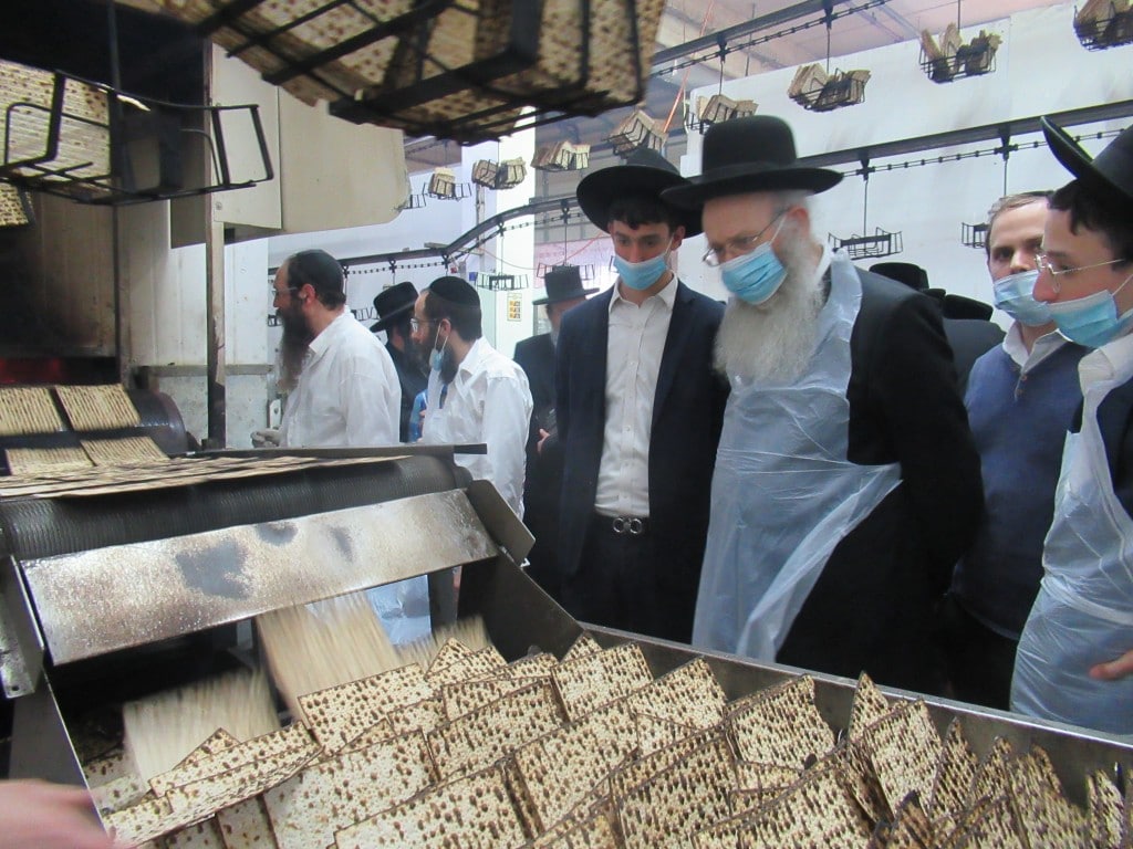 הגאון רבי יהודה אריה דינר באפית מצוות מכונה