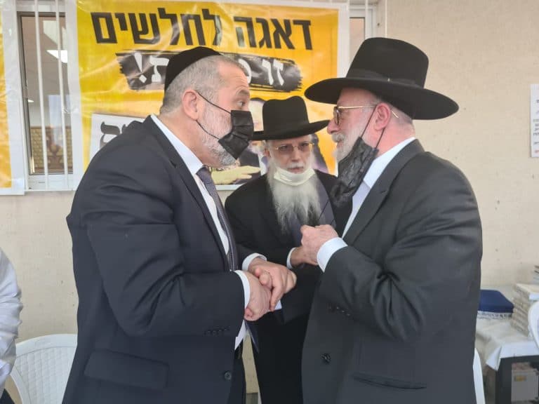 השר אריה דרעי בסיור בעיר רמלה ובשכונה החדשה ע"ש הגר"ע יוסף זצ"ל
