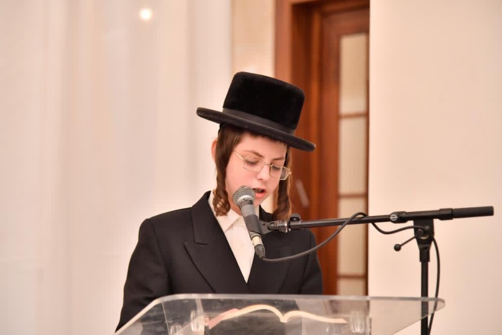 סיום מסכת גיטין בישיבת מכנובקא בעלזא