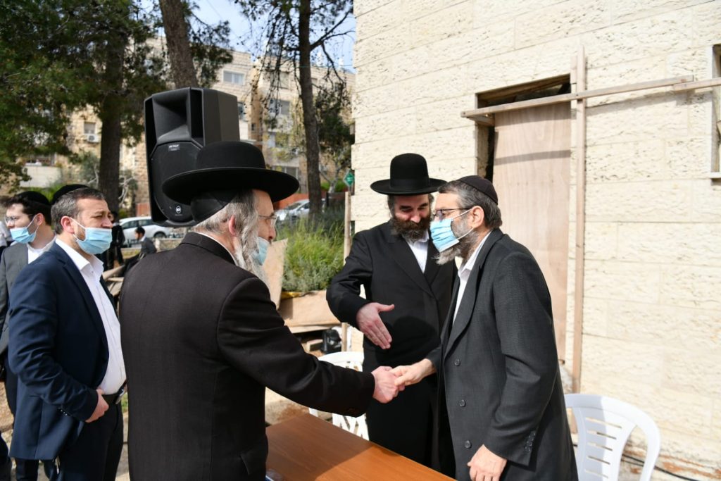 "בשליחותם" תיעוד נרחב ממסע החכי"ם ברחבי הארץ