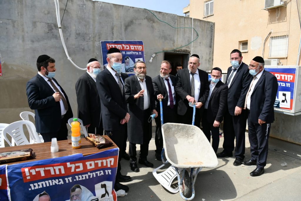 "בשליחותם" תיעוד נרחב ממסע החכי"ם ברחבי הארץ