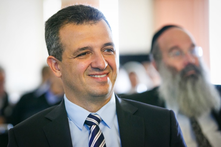 פרובוקציה או קמפיין? דגל אש"ף בלב רמת גן