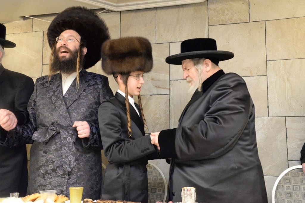 גלריה: שמחת הבר מצווה לבן האדמו"ר מספינקא גני גד