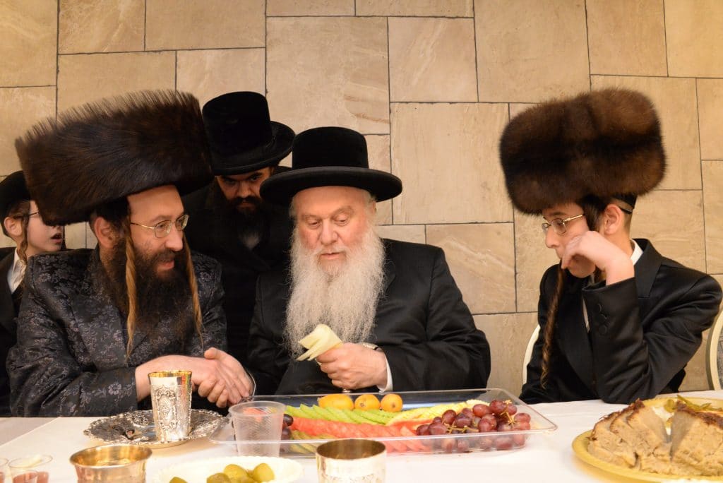 גלריה: שמחת הבר מצווה לבן האדמו"ר מספינקא גני גד