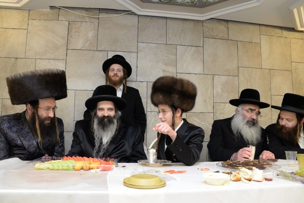 גלריה: שמחת הבר מצווה לבן האדמו"ר מספינקא גני גד