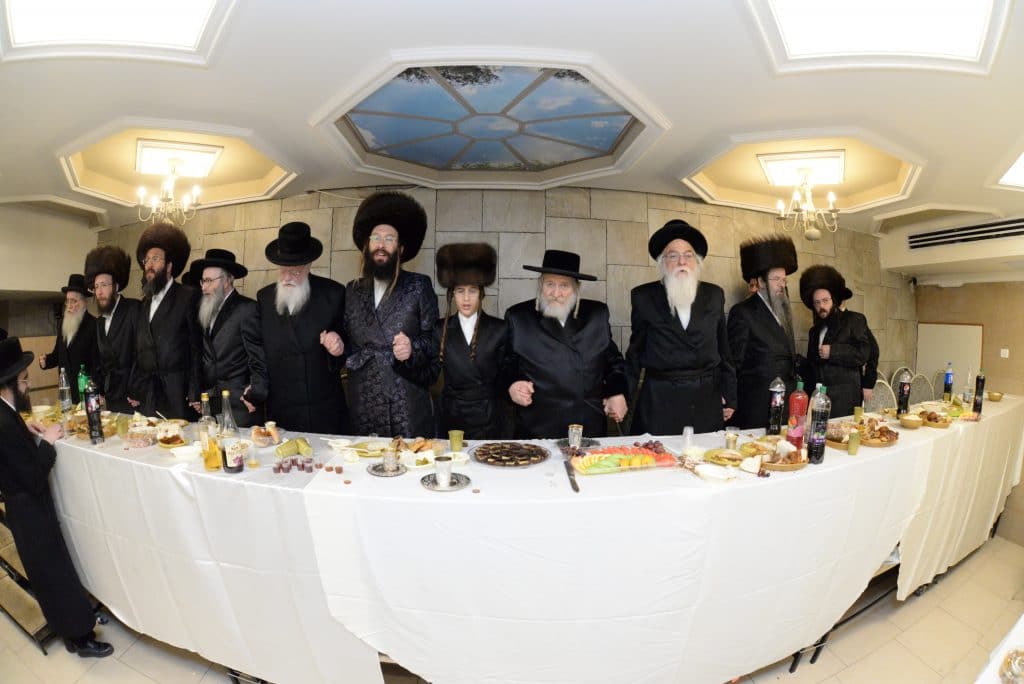 גלריה: שמחת הבר מצווה לבן האדמו"ר מספינקא גני גד