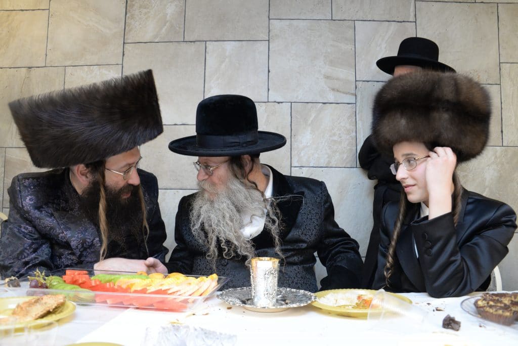 גלריה: שמחת הבר מצווה לבן האדמו"ר מספינקא גני גד