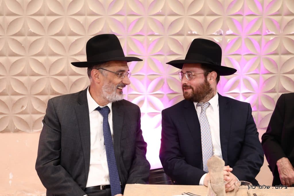 מזל טוב: חגיגת הבר מצוה לבנו של חבר המועצה