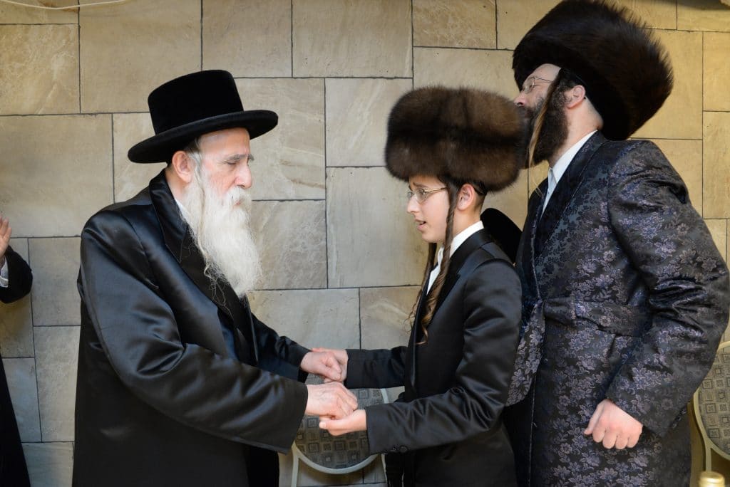 גלריה: שמחת הבר מצווה לבן האדמו"ר מספינקא גני גד