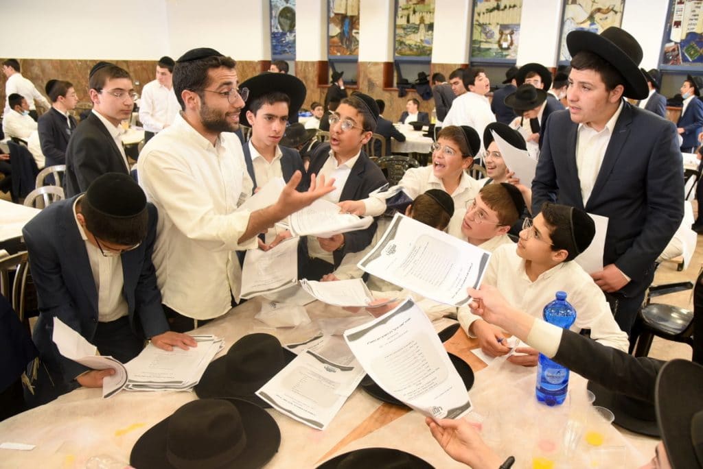 מה גרם לראש הישיבה לצאת לראשונה מביתו?