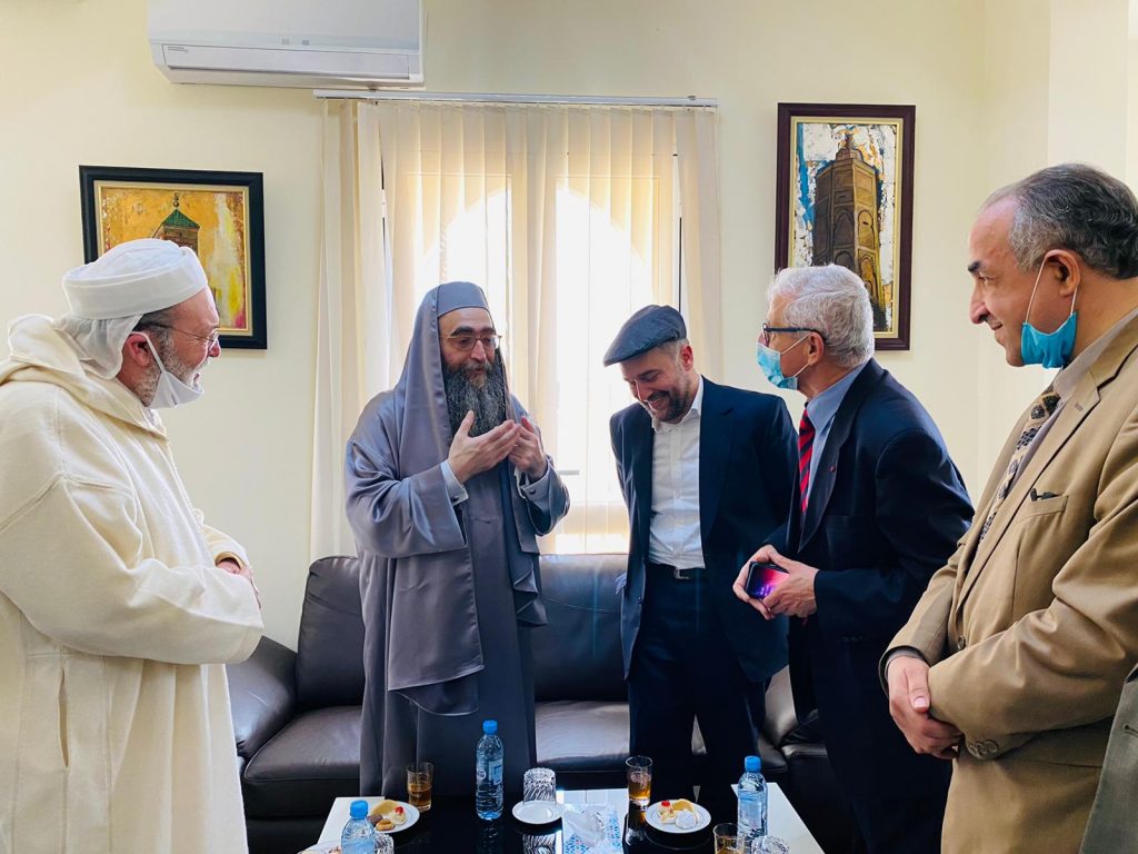 וראו כי שם ה' נקרא עליך ויראו ממך