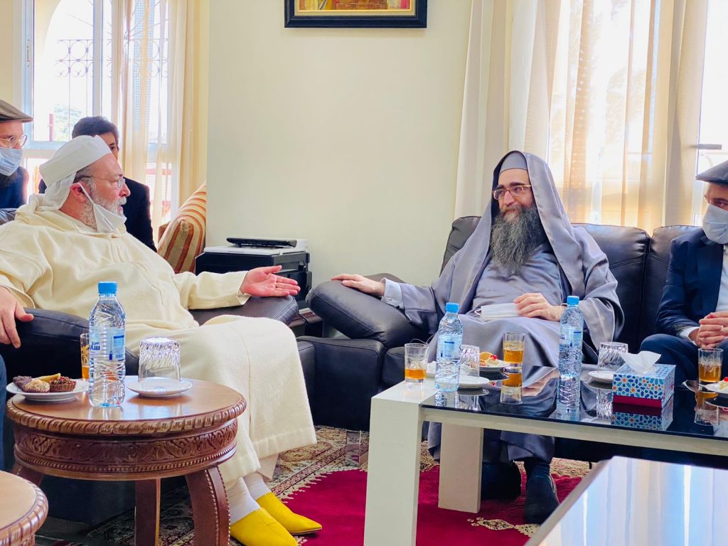 וראו כי שם ה' נקרא עליך ויראו ממך