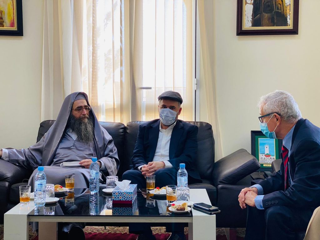 וראו כי שם ה' נקרא עליך ויראו ממך