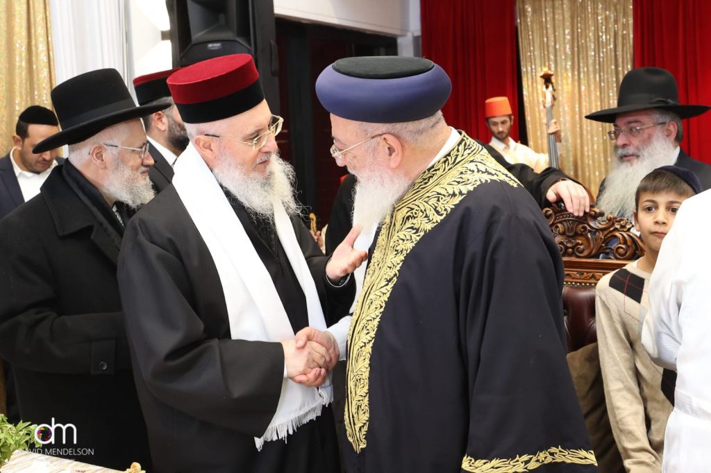 הגרש"מ עמאר ערך את המימונה ובחש בבצק צפו