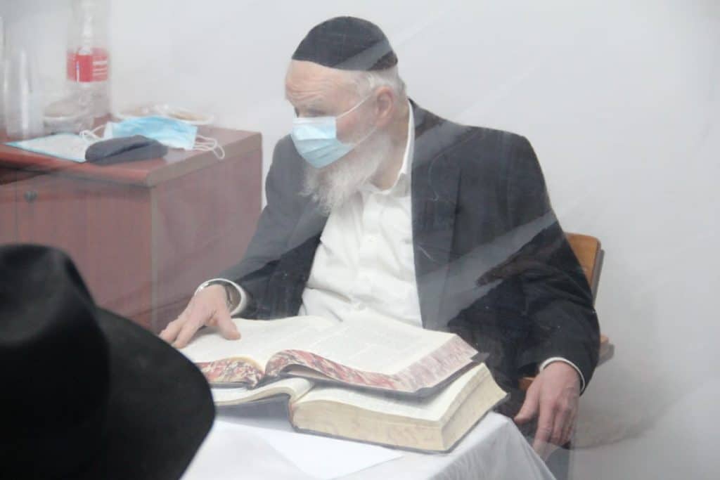 הישיבה החדשה של 'המשגיח' הוקמה אצל הגרמ"ה הירש • גלריה