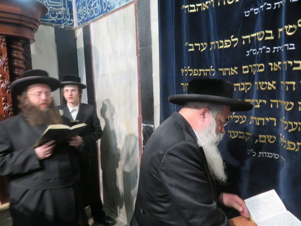האדמו"ר מלעלוב ירושלים במערת המכפלה