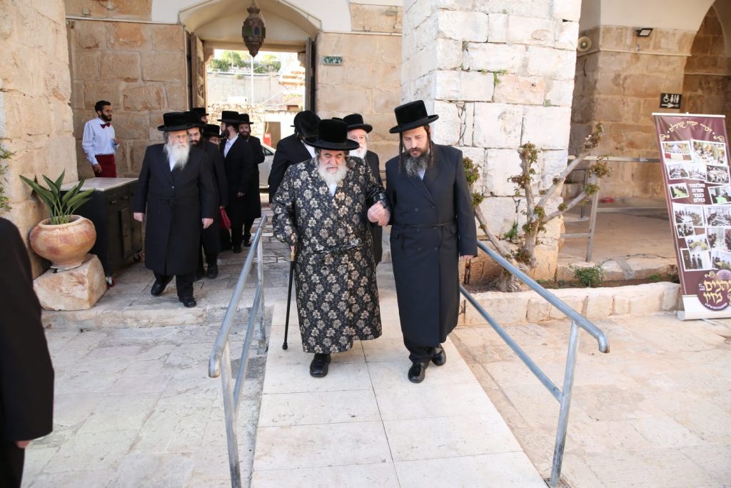 האדמו"ר מויזניץ בדינר לתומכי קהילת "ישועות משה" בחיפה • גלריה