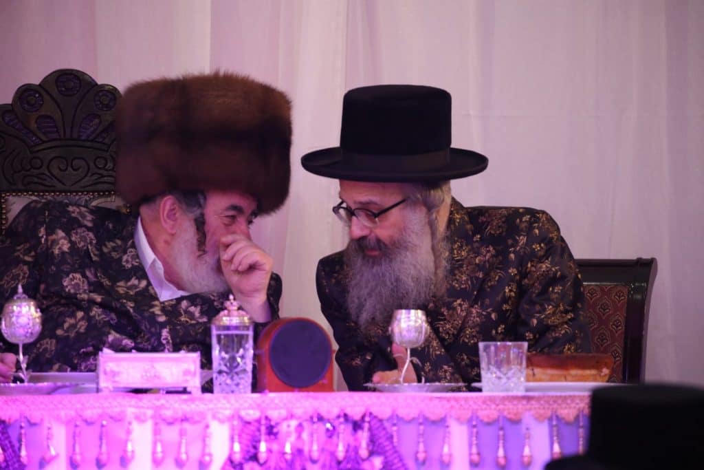 האדמו"ר מויזניץ בדינר לתומכי קהילת "ישועות משה" בחיפה • גלריה