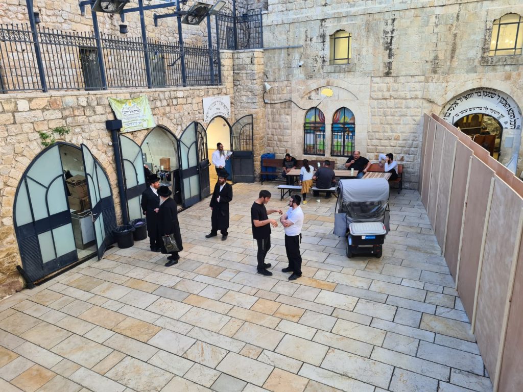 כך נראות ההכנות להילולת הרשב"י • גלריה מרהיבה