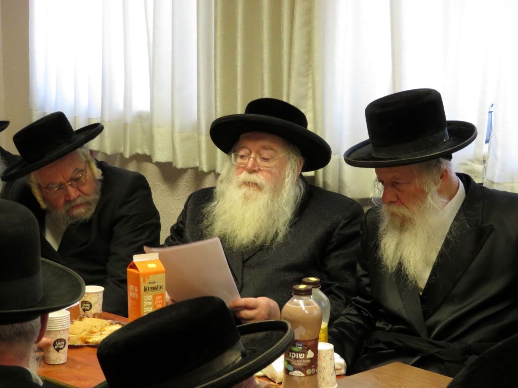 לאחר שנה שלא התכנסו חברי בד"ץ העדה התכנסו בהרכב מלא • גלריה