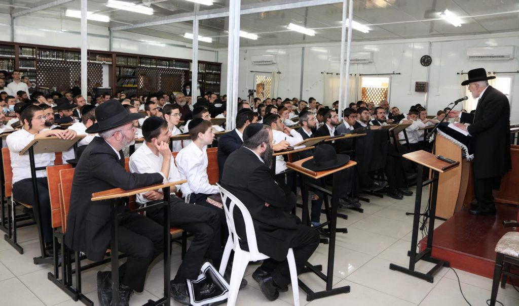 מרן ראש הישיבה בביקור חיזוק בבית שמש