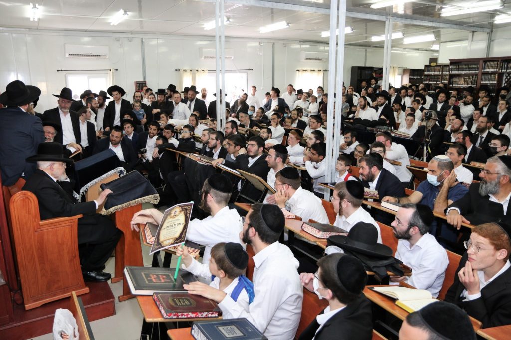 מרן ראש הישיבה בביקור חיזוק בבית שמש