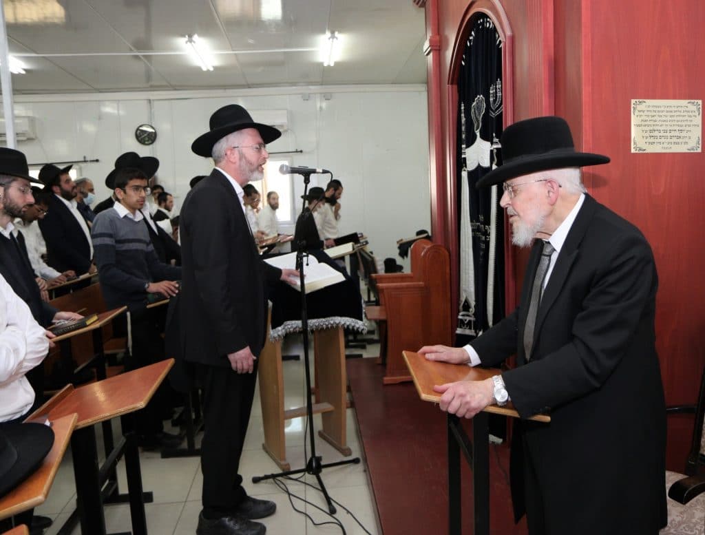 מרן ראש הישיבה בביקור חיזוק בבית שמש