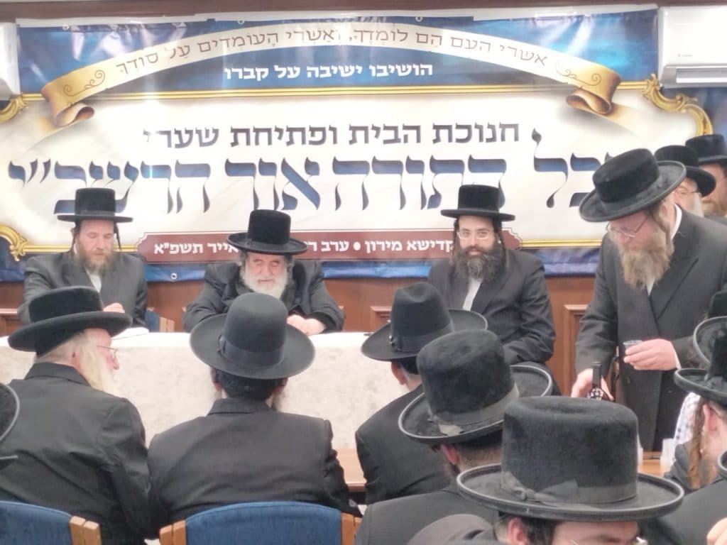 האדמו"ר מויז'ניץ הגיע לביקור במירון