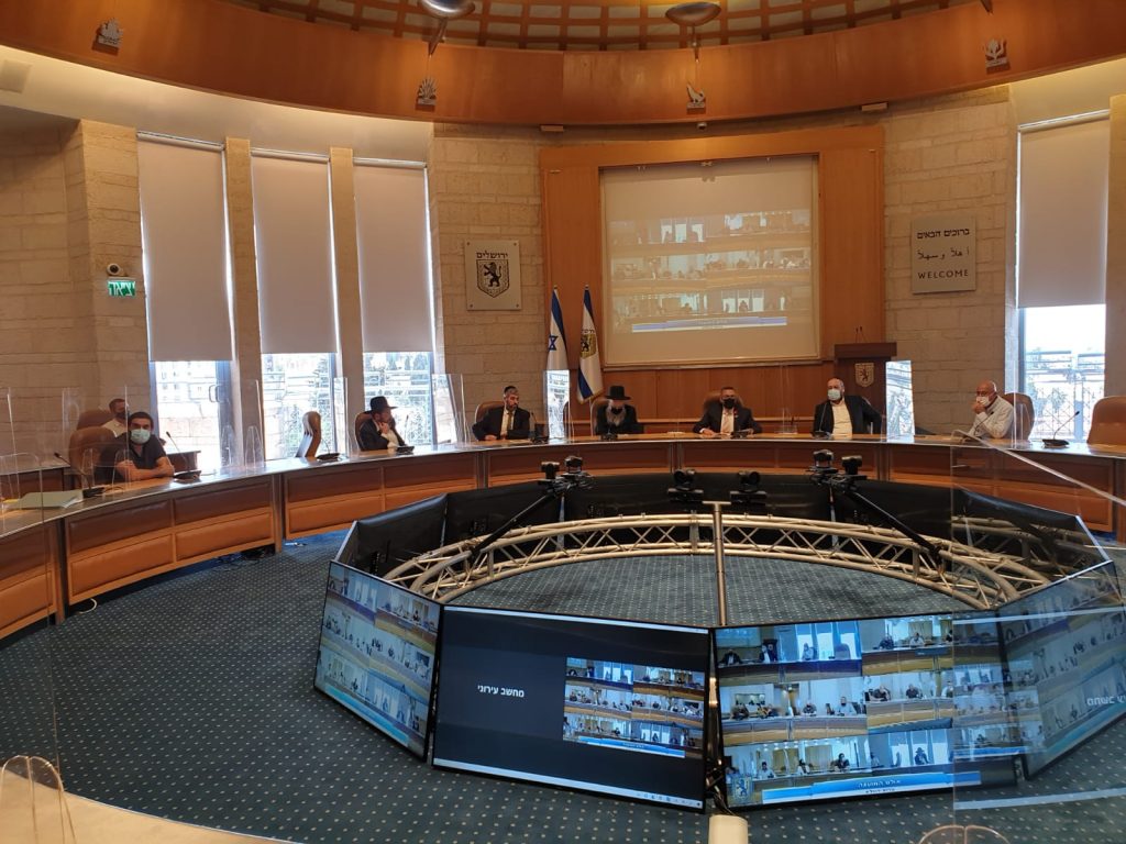 ישיבת היערכות מיוחדת בעיריית ירושלים לקראת שנת שמיטה בהשתתפות הגר"י אפרתי