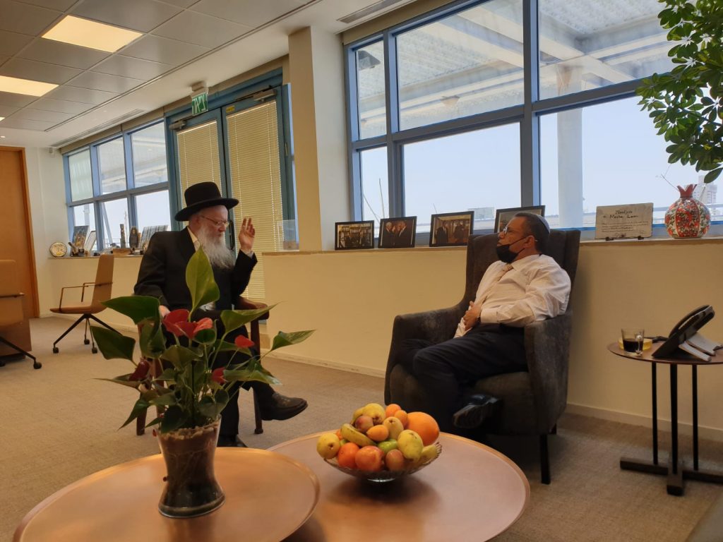 ישיבת היערכות מיוחדת בעיריית ירושלים לקראת שנת שמיטה בהשתתפות הגר"י אפרתי