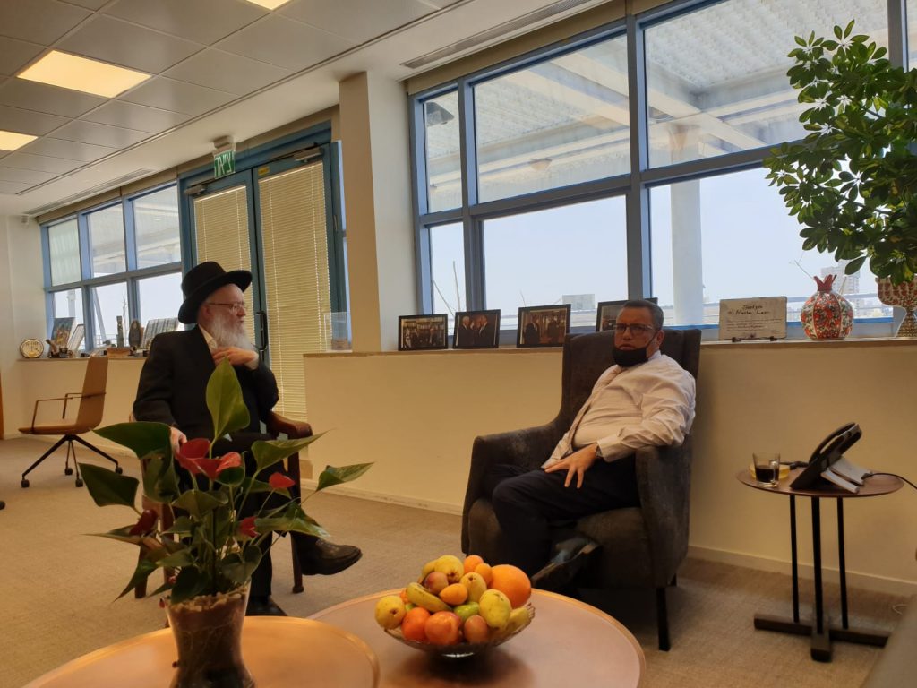 ישיבת היערכות מיוחדת בעיריית ירושלים לקראת שנת שמיטה בהשתתפות הגר"י אפרתי