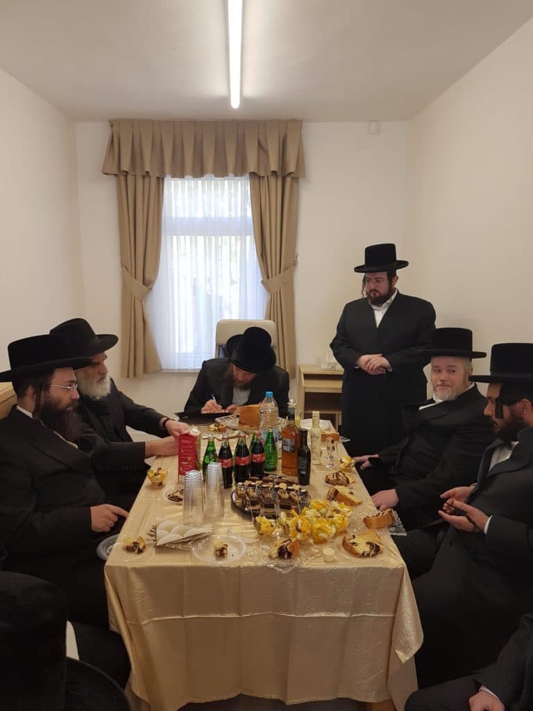 גלריה מסכמת: ביקורו של אב"ד ויז'ניץ אלעד בלונדון