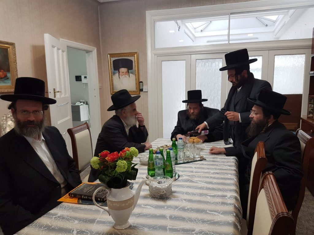 גלריה מסכמת: ביקורו של אב"ד ויז'ניץ אלעד בלונדון