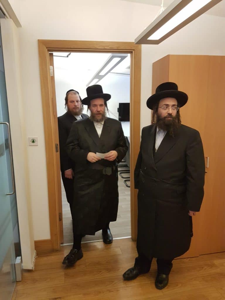 גלריה מסכמת: ביקורו של אב"ד ויז'ניץ אלעד בלונדון