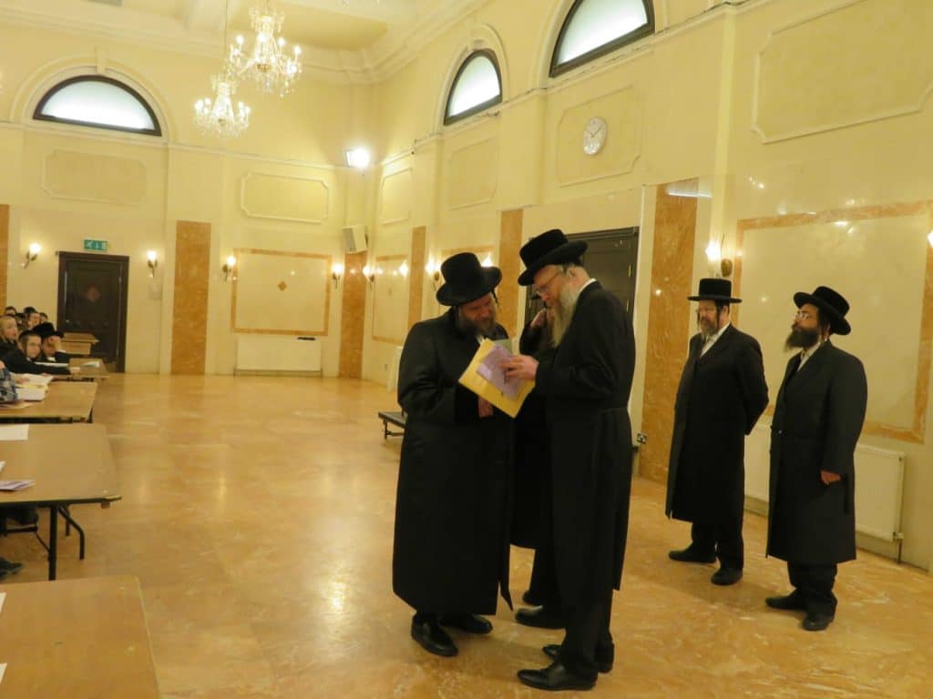 גלריה מסכמת: ביקורו של אב"ד ויז'ניץ אלעד בלונדון