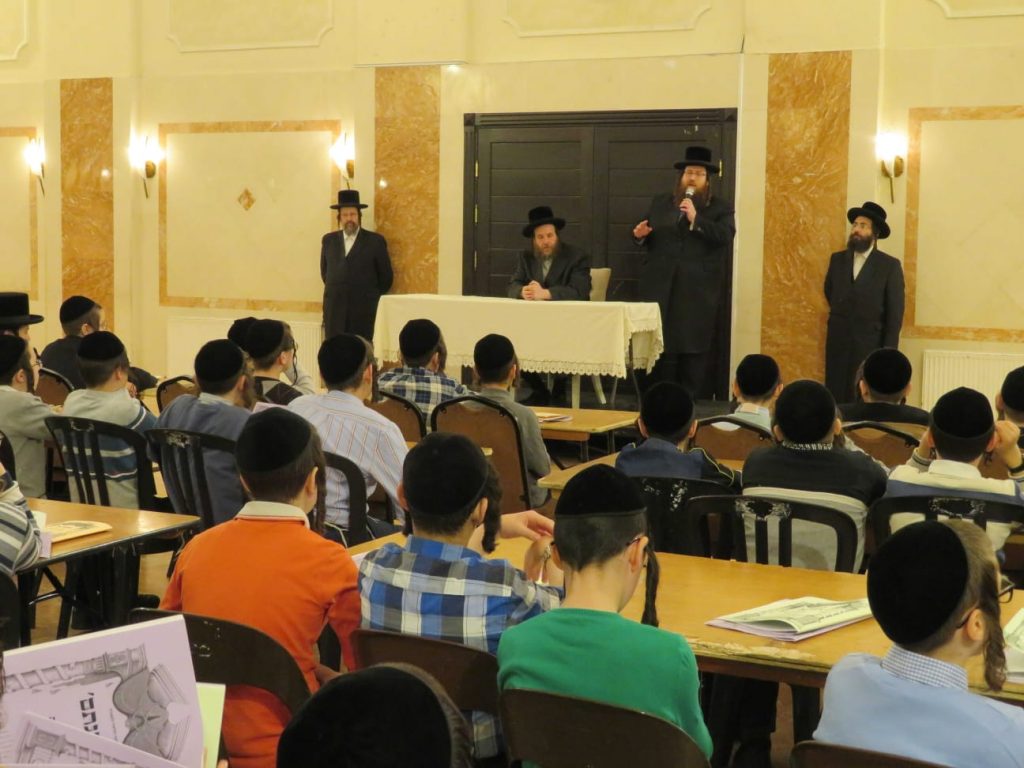 גלריה מסכמת: ביקורו של אב"ד ויז'ניץ אלעד בלונדון