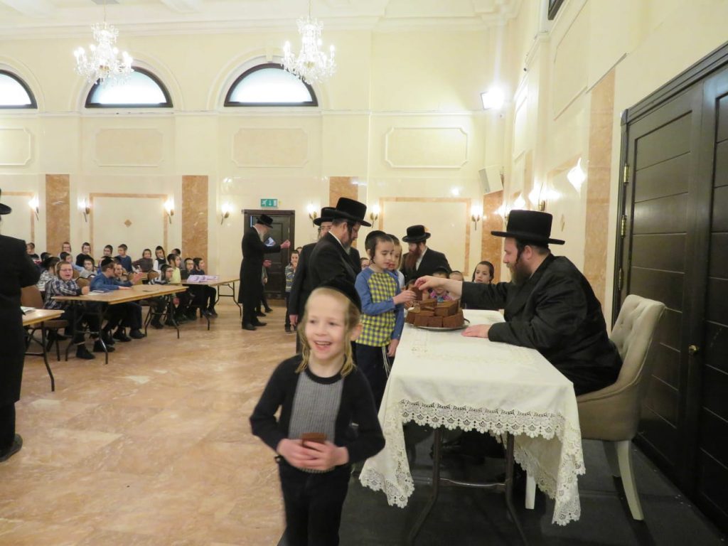 גלריה מסכמת: ביקורו של אב"ד ויז'ניץ אלעד בלונדון