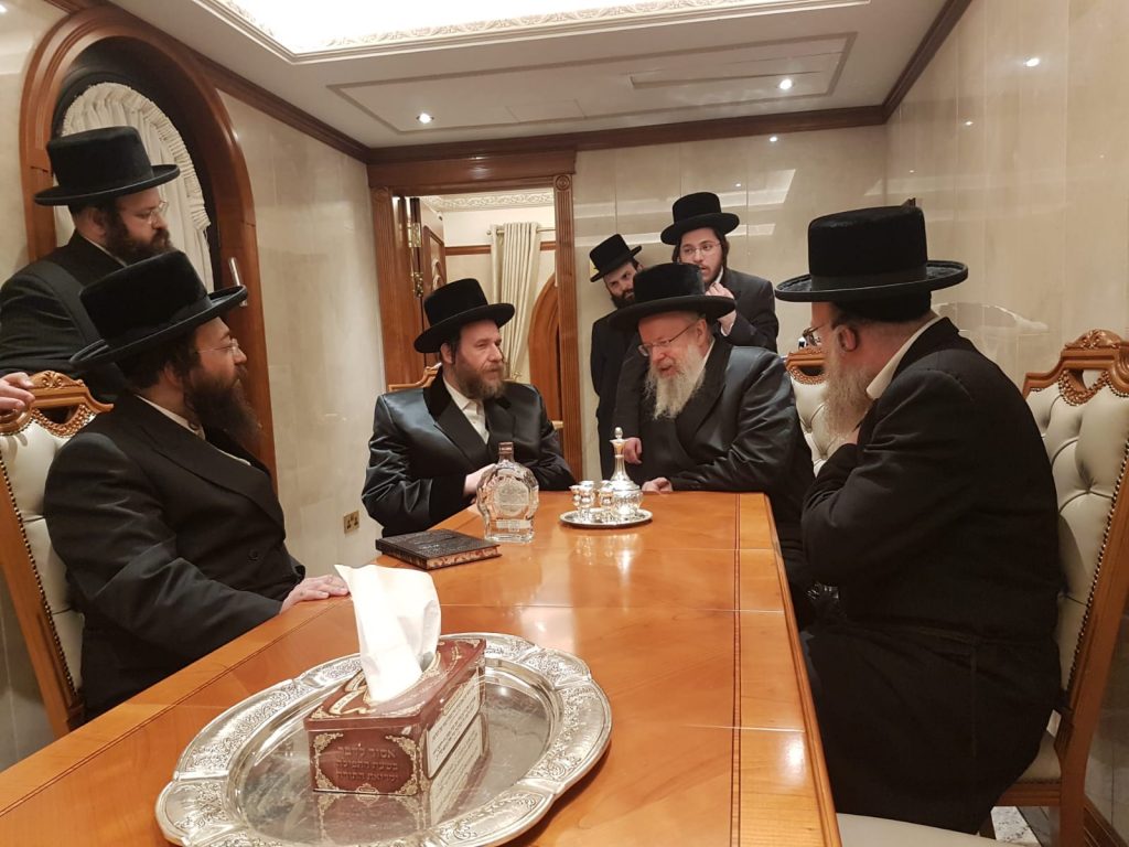 גלריה מסכמת: ביקורו של אב"ד ויז'ניץ אלעד בלונדון