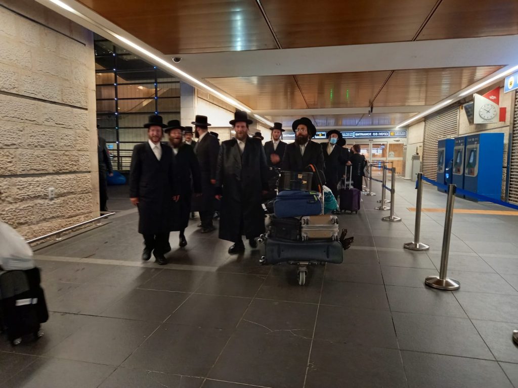 גלריה מסכמת: ביקורו של אב"ד ויז'ניץ אלעד בלונדון