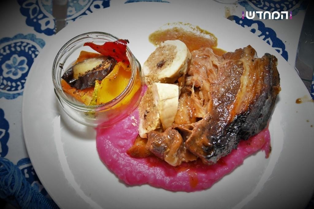 הטיש החסידי הראשון במערת המכפלה • גלריה מרהיבה מ"ועידת הנאמנים" של ויזניץ